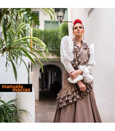 TRAJE ALMENDRO